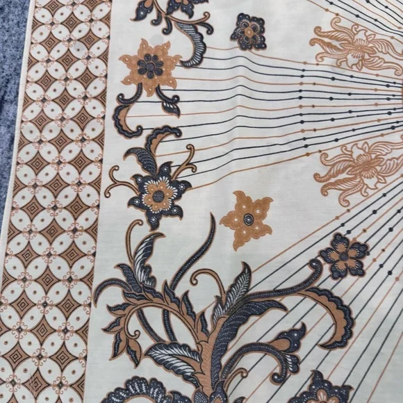 Gorgeous 35 Inch Square Scarf - Picture 5 of 15